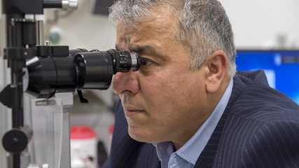 CENTRO OFTAMÓLOGICO & ÓPTICAS BARRIA